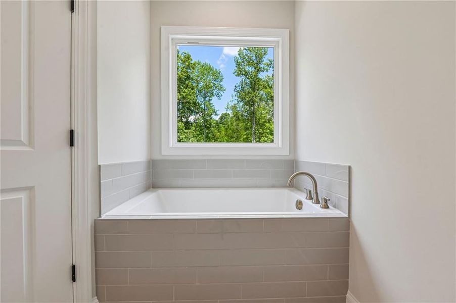 Close-up of interior finishes inside a home in Waterside, Peachtree Corners (Image 21).