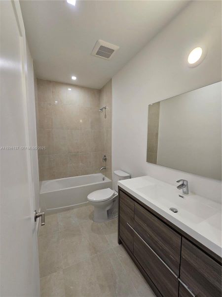 Furnished interior view inside a new home in , Dania Beach (Image 5).