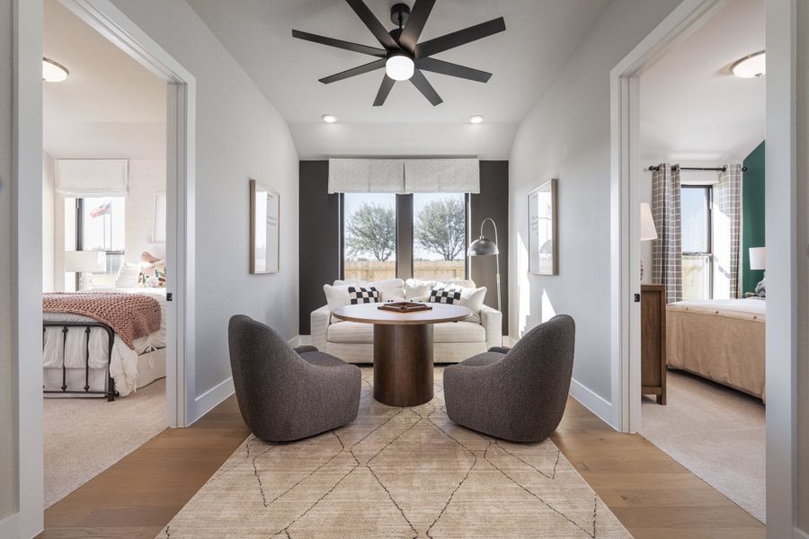 Representative furnished interior of a home built from the Lynnewood by Beazer Homes in Ellwood: Prestige Collection, Iowa Colony (Image 9).