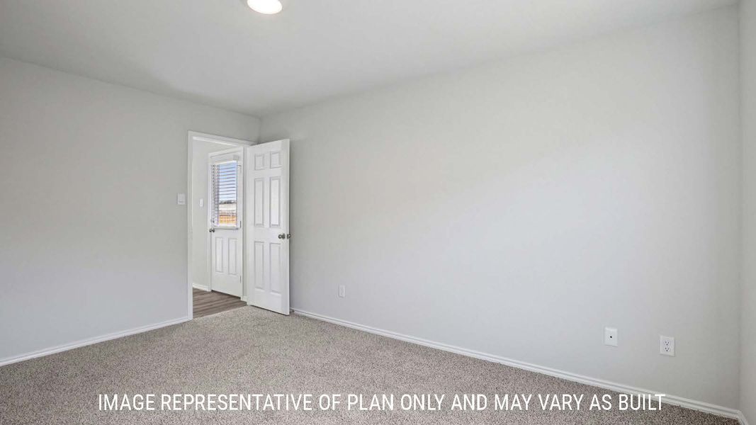 Spacious, unfurnished interior of a new home in The Villages at Schwertner Ranch, Jarrell (Image 15).