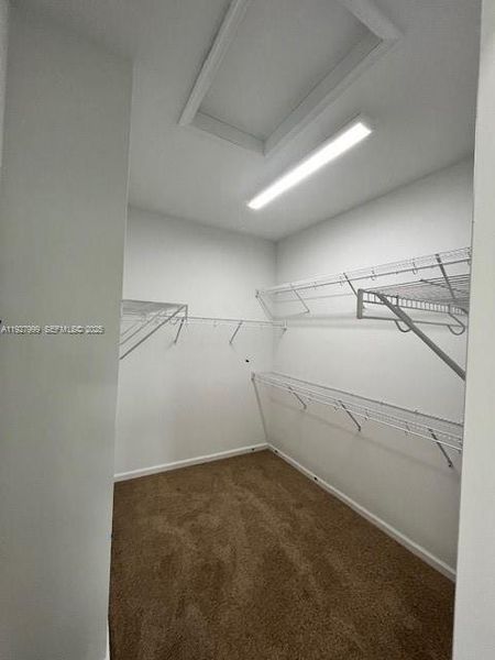 Spacious, unfurnished interior of a new home in , Westlake (Image 11).