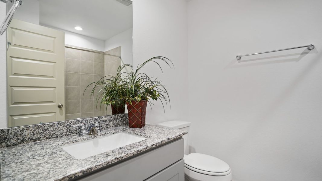 Representative furnished interior of a home built from the EASTON by D.R. Horton in Westward Pointe, Sealy (Image 15).