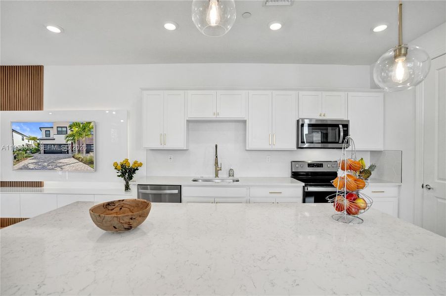 Furnished interior view inside a new home in , Plantation (Image 5).