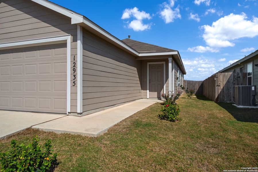 Exterior details and patio area of a home in Spring Grove: Belmar Collection, St. Hedwig (Image 2). Exterior details and patio area of a home in Spring Grove: Belmar Collection, St. Hedwig (Image 2).