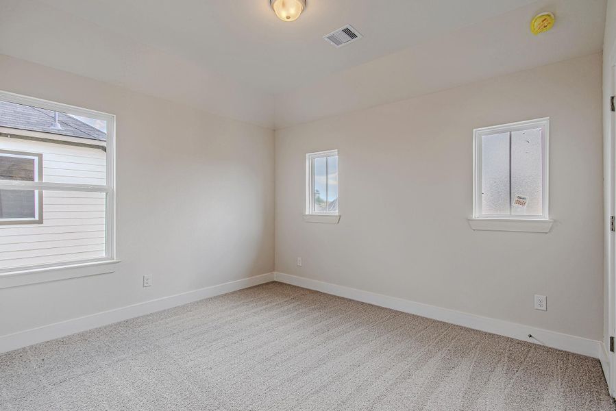 Spacious, unfurnished interior of a new home in WaterStone, Montgomery (Image 31). Spacious, unfurnished interior of a new home in WaterStone, Montgomery (Image 31).