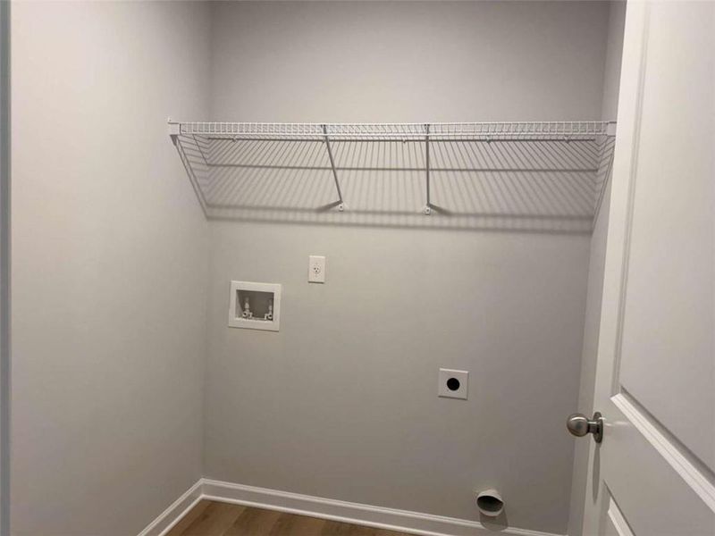 Spacious, unfurnished interior of a new home in Deer Creek, Temple (Image 16).