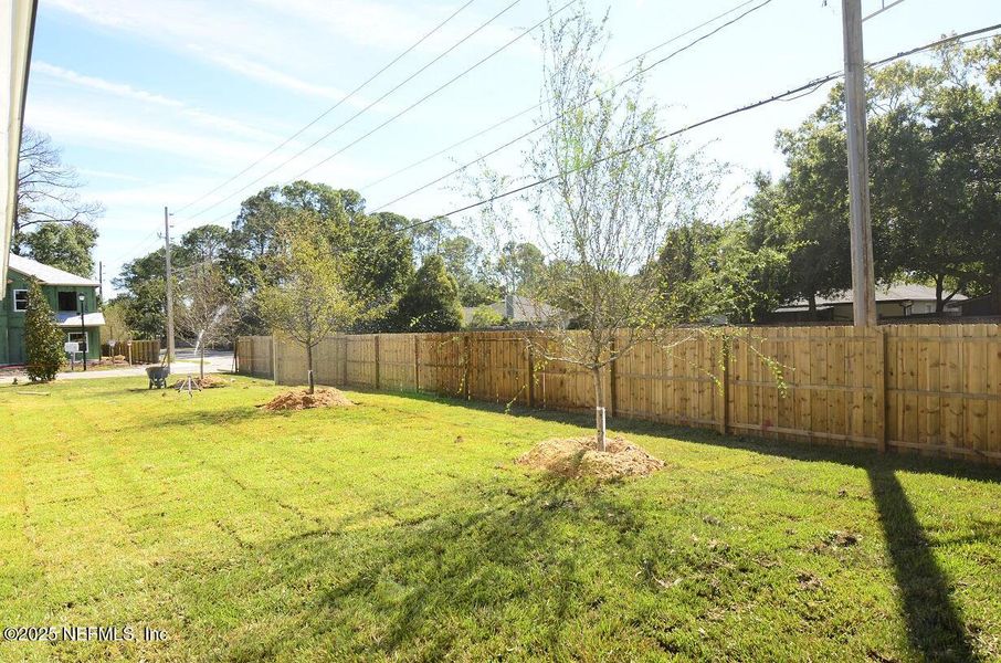 Exterior details and patio area of a home in , Jacksonville (Image 4).