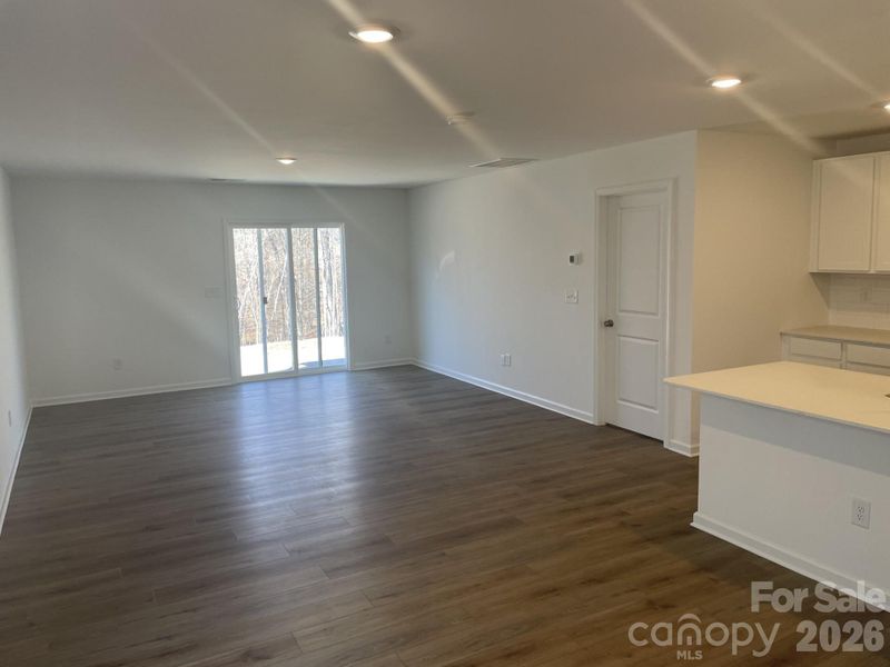 Spacious, unfurnished interior of a new home in Bakers Creek, Kannapolis (Image 15).