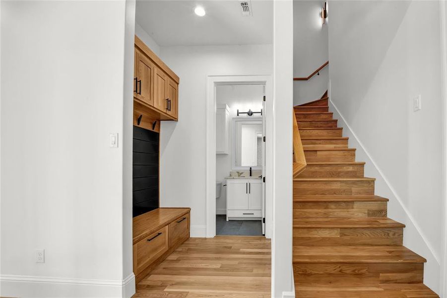 Spacious, unfurnished interior of a new home in , Weatherford (Image 27).