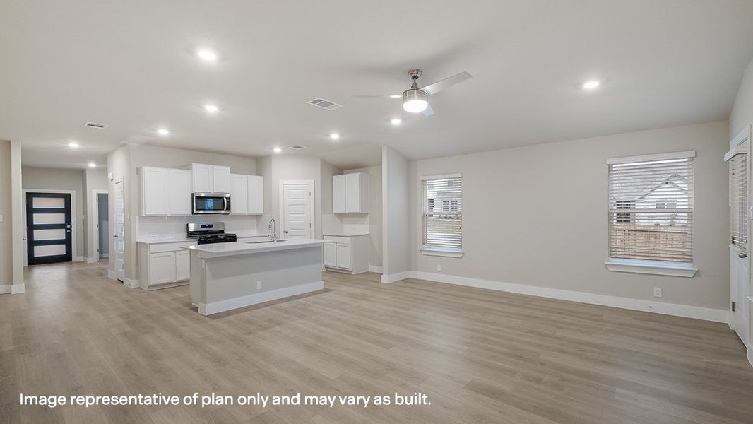 Image 21 representing the The Lakeway by D.R. Horton in Veranda, San Antonio, TX.