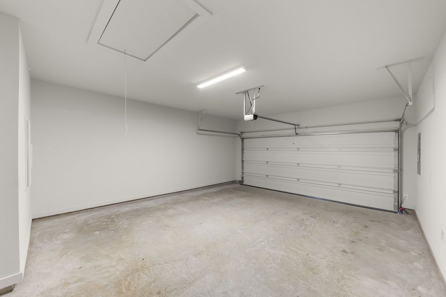Spacious, unfurnished interior of a new home in Woodbridge Villas, Wylie (Image 26). Spacious, unfurnished interior of a new home in Woodbridge Villas, Wylie (Image 26).