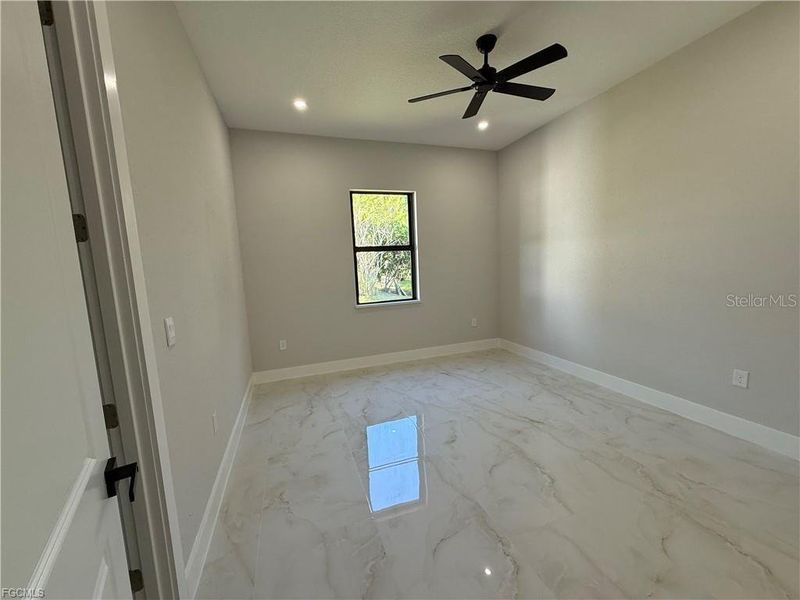 Spacious, unfurnished interior of a new home in , Lehigh Acres (Image 18).