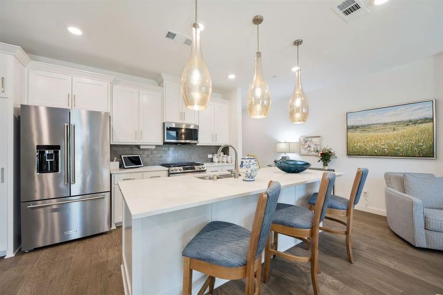 Furnished interior view inside a new home in , Wylie (Image 10).