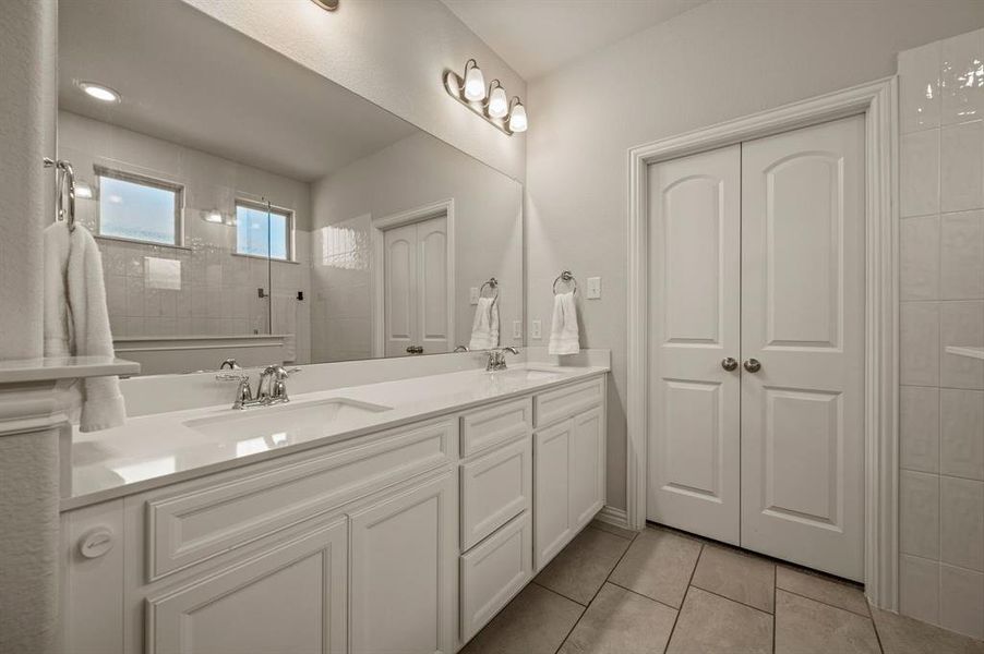 Furnished interior view inside a new home in , Justin (Image 17).