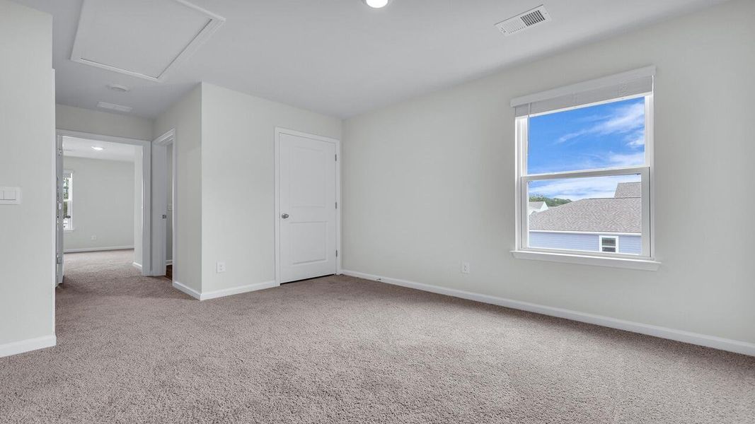 Spacious, unfurnished interior of a new home in Hillcrest, Ravenel (Image 33).