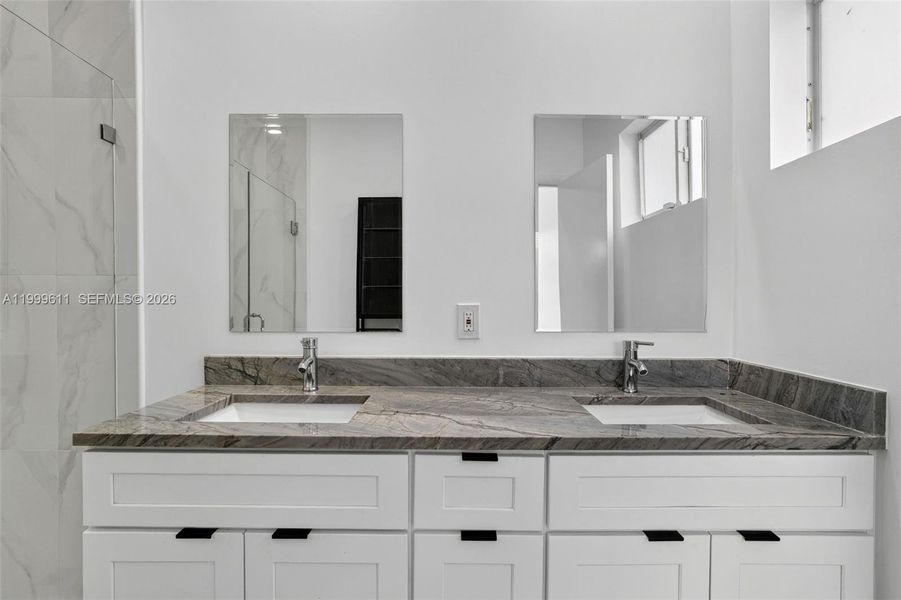 Image 39 of a home in .