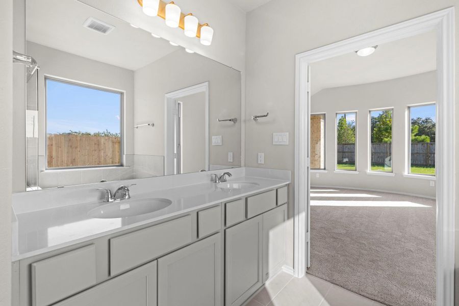 Furnished interior view inside a new home in Candela, Richmond (Image 11).