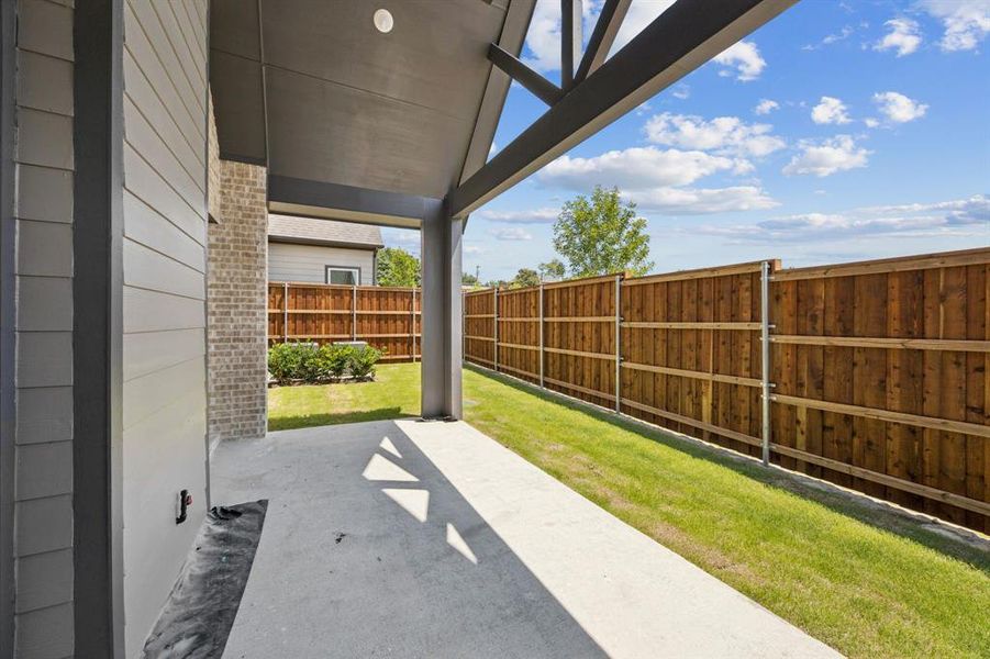 Spacious, unfurnished interior of a new home in , Dallas (Image 18). Spacious, unfurnished interior of a new home in , Dallas (Image 18).