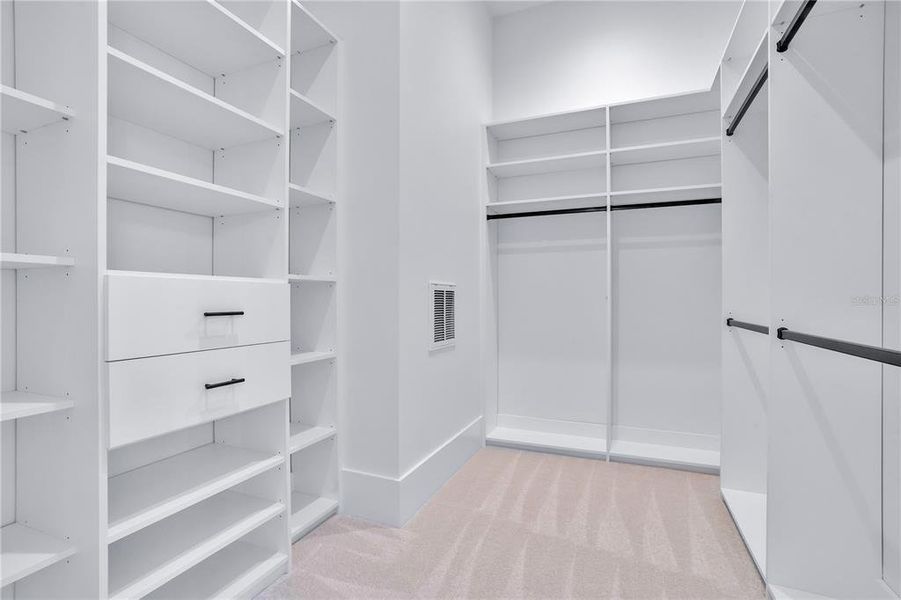 Furnished interior view inside a new home in , Orlando (Image 16).