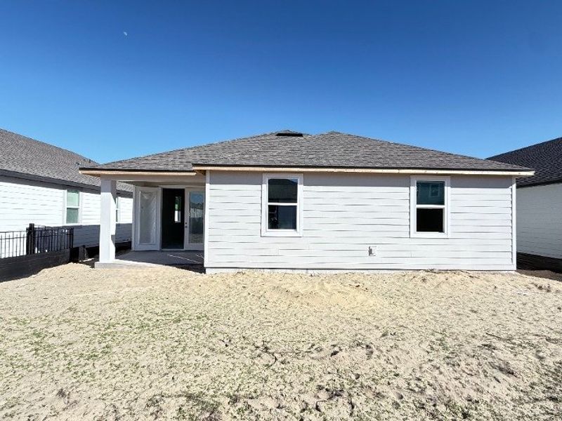 Covered Lanai/Backyard