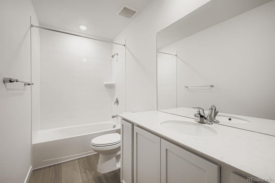 Furnished interior view inside a new home in Ledge Rock: The Camden Collection, Johnstown (Image 6).