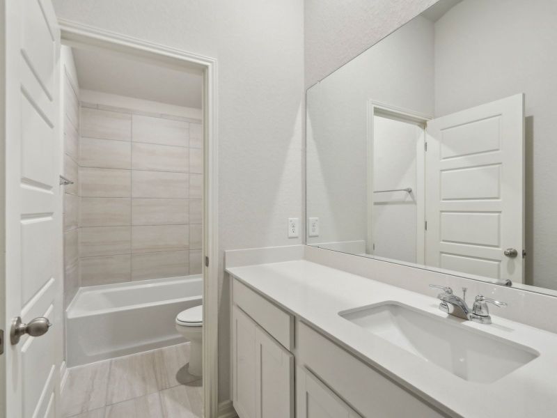 Furnished interior view inside a new home in Sagebrooke - Classic Series, San Antonio (Image 13).