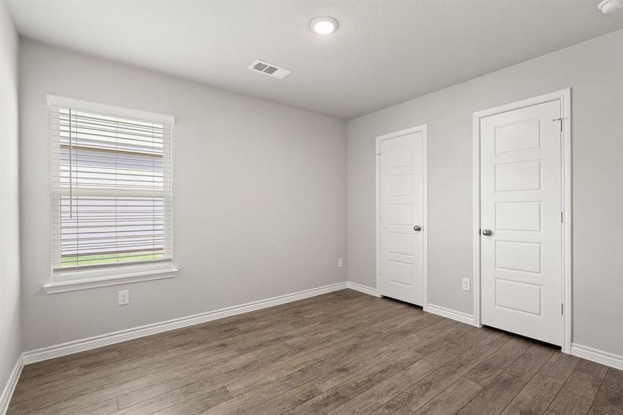 Spacious, unfurnished interior of a new home in Deer Creek, Fort Worth (Image 8). Spacious, unfurnished interior of a new home in Deer Creek, Fort Worth (Image 8).
