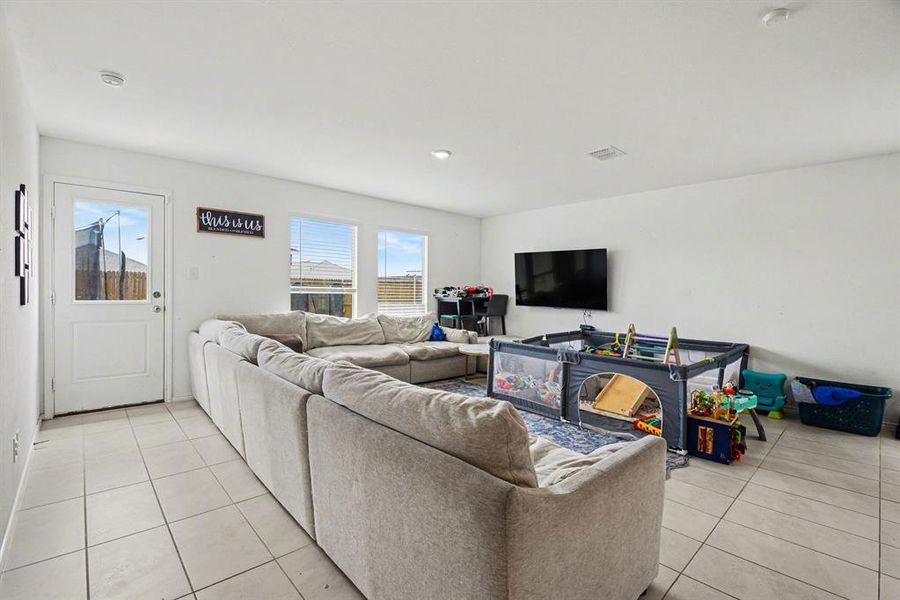 Furnished interior view inside a new home in Falcon Heights, Forney (Image 5).