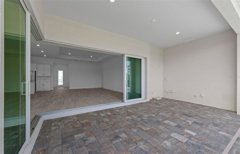 Spacious, unfurnished interior of a new home in BeachWalk by Manasota Key, Englewood (Image 31). Spacious, unfurnished interior of a new home in BeachWalk by Manasota Key, Englewood (Image 31).