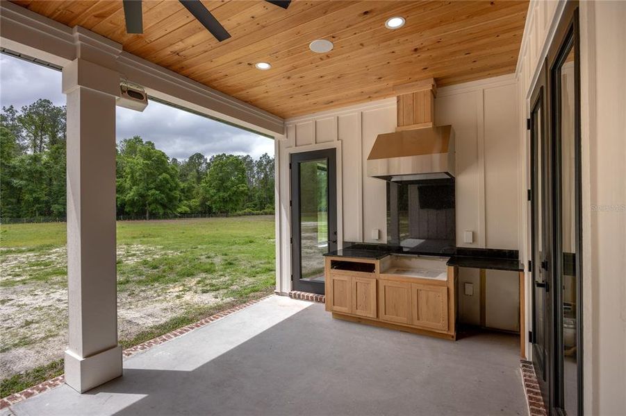 Exterior details and patio area of a home in , Newberry (Image 12).