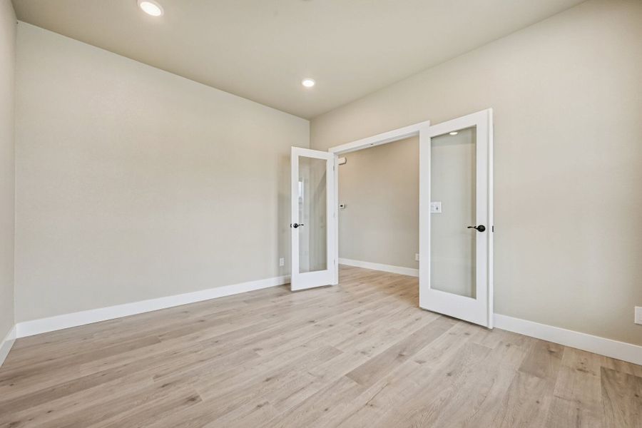 Spacious, unfurnished interior of a new home in The Glen, Colorado Springs (Image 18). Spacious, unfurnished interior of a new home in The Glen, Colorado Springs (Image 18).