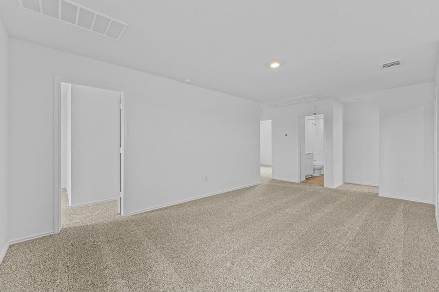 Spacious, unfurnished interior of a new home in Prairie Lakes, Buda (Image 21). Spacious, unfurnished interior of a new home in Prairie Lakes, Buda (Image 21).