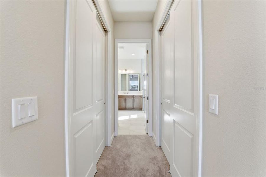 Spacious, unfurnished interior of a new home in Valencia Ridge, Wesley Chapel (Image 14).