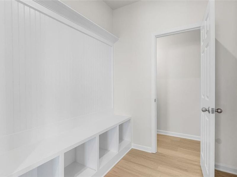 Spacious, unfurnished interior of a new home in Wehunt Meadows, Hoschton (Image 14).