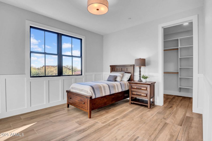 Bedroom 3 (Upstairs) Bedroom 3 (Upstairs)