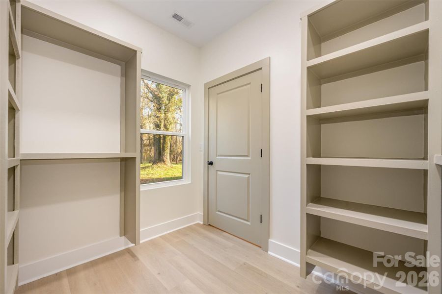 Spacious, unfurnished interior of a new home in , Shelby (Image 13).