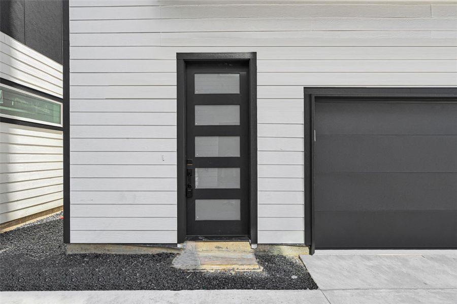 Exterior details and patio area of a home in , Houston (Image 3).