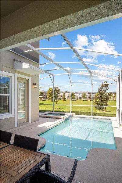 Exterior details and patio area of a home in , Davenport (Image 21).