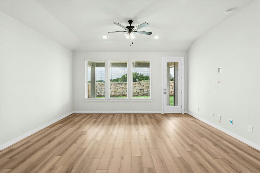 Spacious, unfurnished interior of a new home in East View Farms, Georgetown (Image 15). Spacious, unfurnished interior of a new home in East View Farms, Georgetown (Image 15).