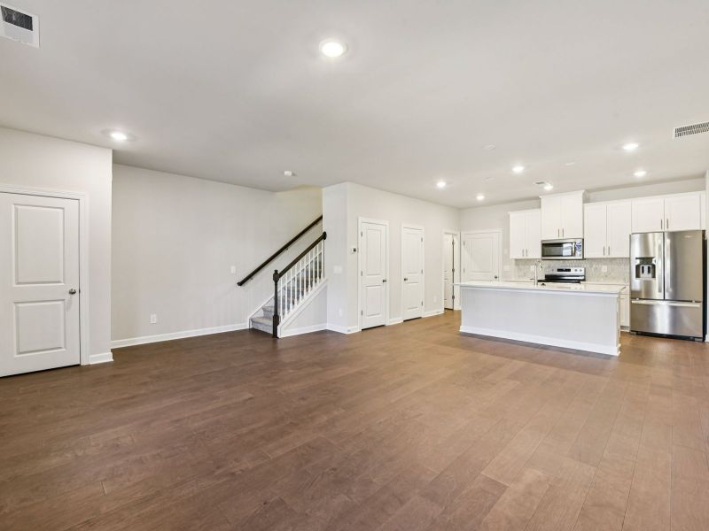 Spacious, unfurnished interior of a new home in Crossrail Station, Mooresville (Image 10).