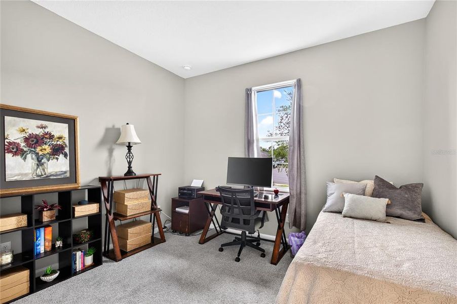Furnished interior view inside a new home in , Tavares (Image 26).