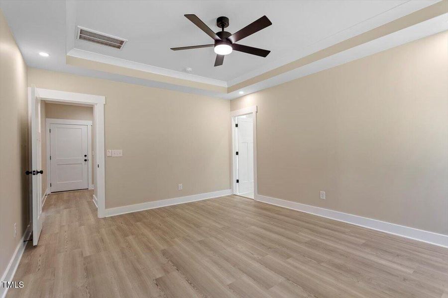 23-2405 Pearces Rd [2174059]_23