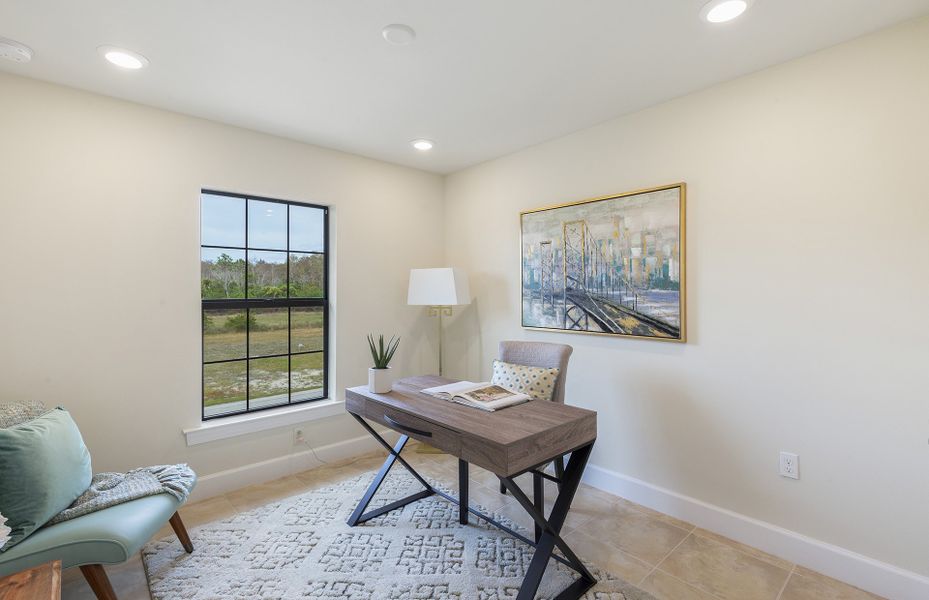 Bedroom 3 with window and closet