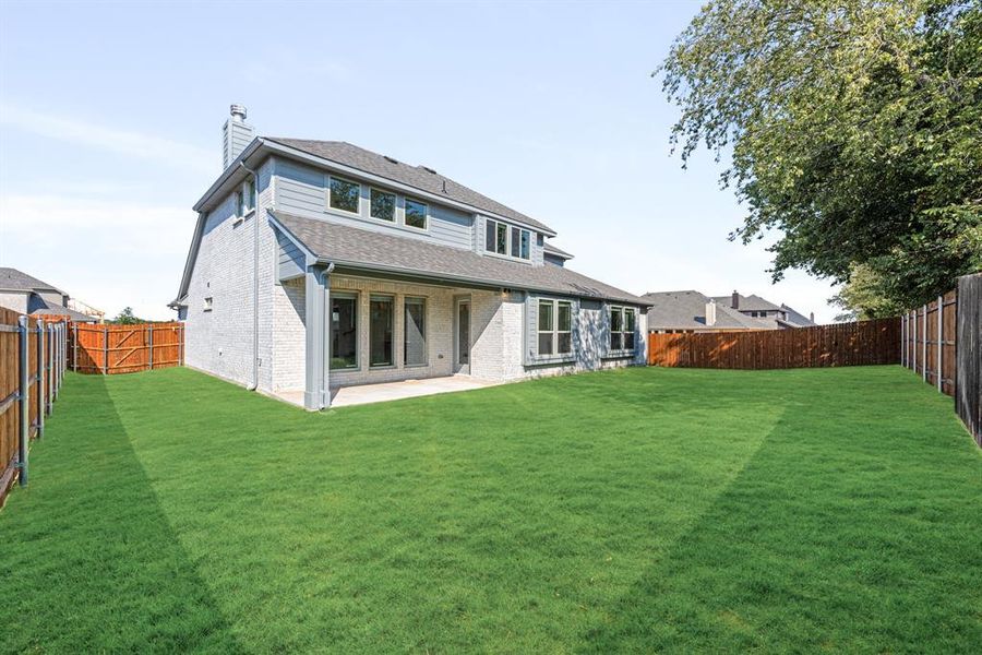 Front exterior of a new home in Ridgepoint, Midlothian, TX, highlighting curb appeal (Image 1). Front exterior of a new home in Ridgepoint, Midlothian, TX, highlighting curb appeal (Image 1).