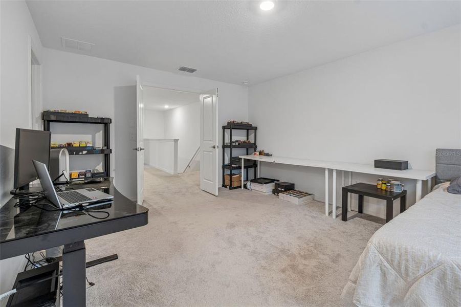 Furnished interior view inside a new home in , Land O' Lakes (Image 8).