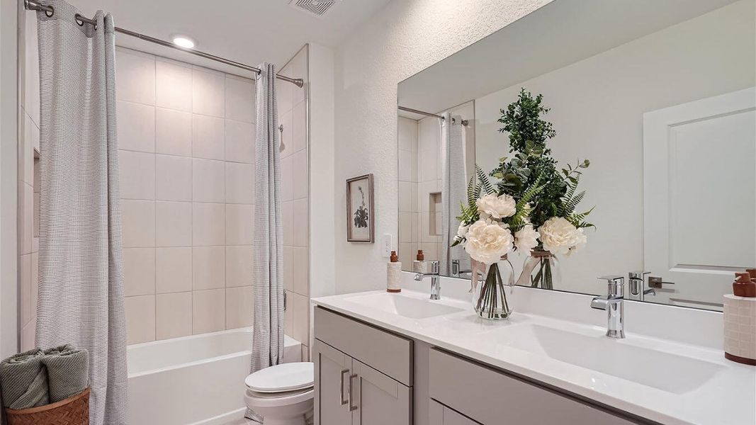 Galen Model 2nd full bathroom