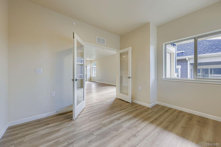 Spacious, unfurnished interior of a new home in , Westminster (Image 24).