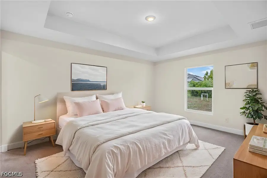 Furnished interior view inside a new home in Cape Coral, Cape Coral (Image 8).