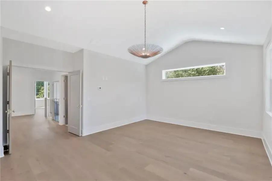 Spacious, unfurnished interior of a new home in , Atlanta (Image 26).