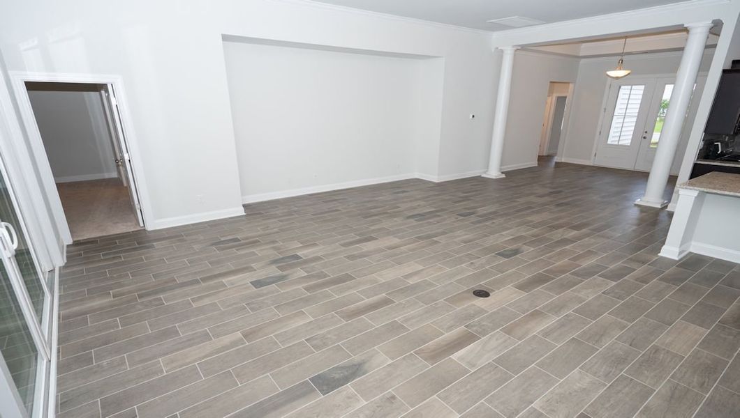 Representative unfurnished interior of a home built from the CUMBERLAND by D.R. Horton in Waterbridge, Myrtle Beach (Image 14).